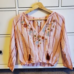 Forever 21 Embroidered Crop Top 🌻